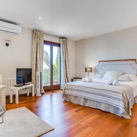 House By The Sea Very Near Of Palma By Renthousing Villa Can Pastilla (Mallorca)